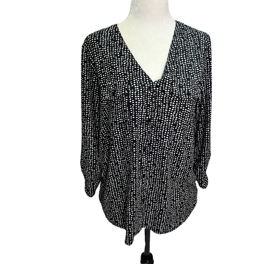 VERVE Ami🖤Black Dot Collarless V-Neck Blouse Top Size M